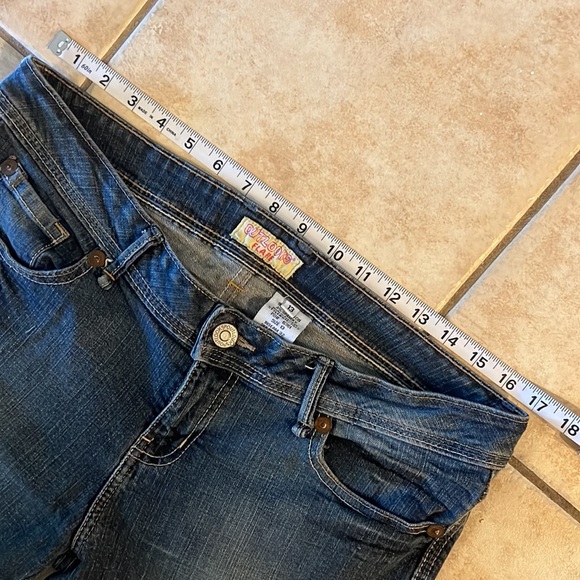 Outlooks Flare Jeans in Juniors size 13 - Picture 4 of 7